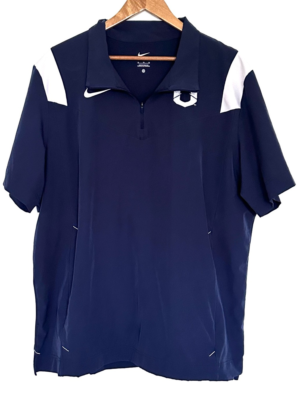 Nike Jacket Men’s XL Blue White Short Sleeve Zipper Pockets Lightweight Athletic